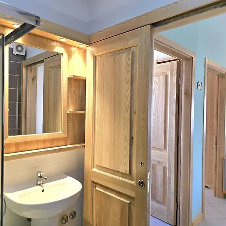 Seaside Timber * Plazhi San Pietro