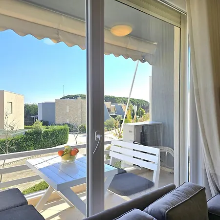 Seaside Timber Apartment Plazhi San Pietro